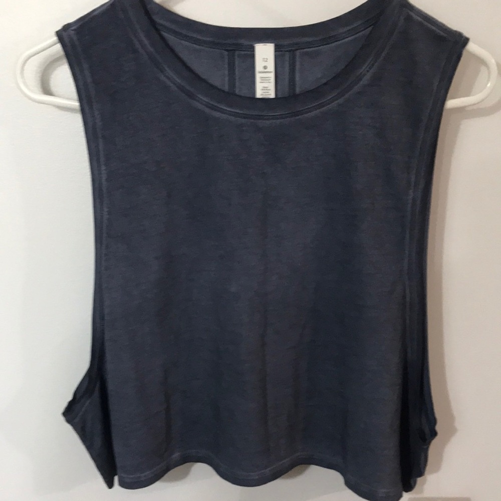 Lululemon size 12 muscle love crop tank blue new